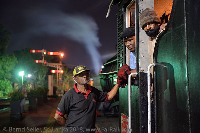 Broad gauge steam in Sri Lanka - photo charter trains: Kandy