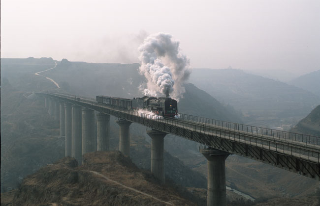Concrete viaduct before Baishui