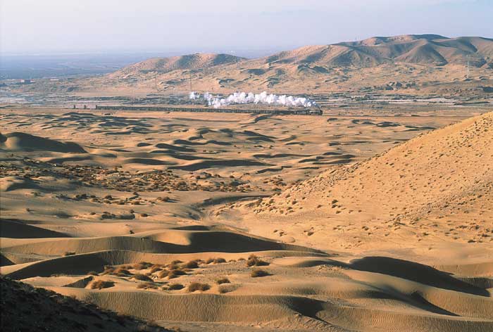 Sanddünen zwischen Daba und Guyaozi