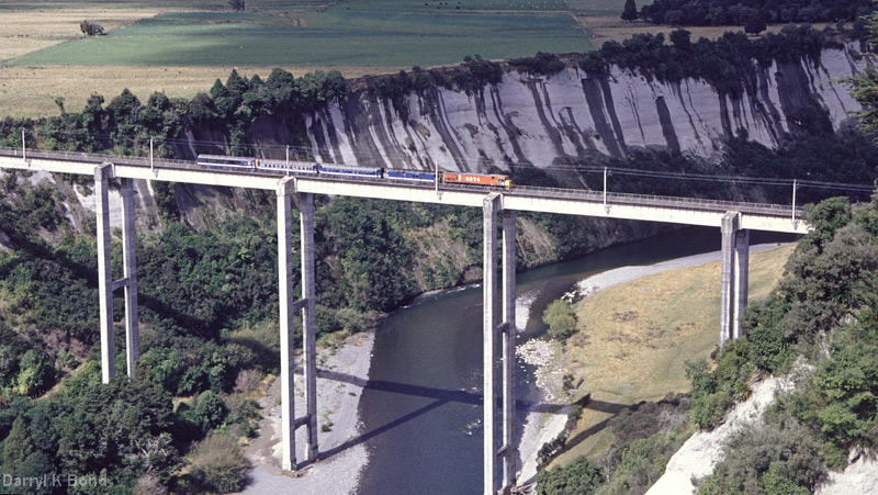 Neuseeland: NIMTR, South-Rangatiki-Viaduct, Foto: Darryl K. Bond